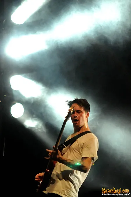 Foto Story Of The Year