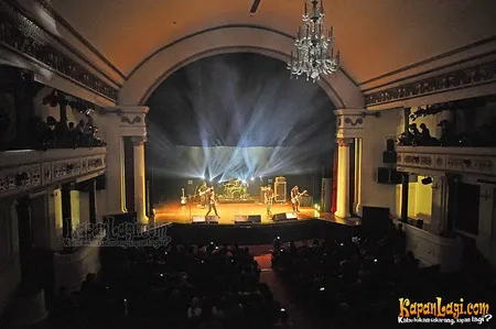 Foto The Red Jumpsuit Apparatus