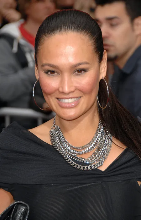 Foto Tia Carrere