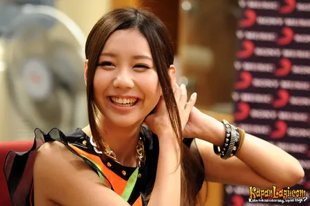 Foto Tomomi Scandal