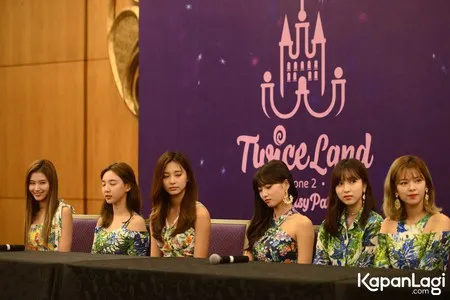 Foto TWICE