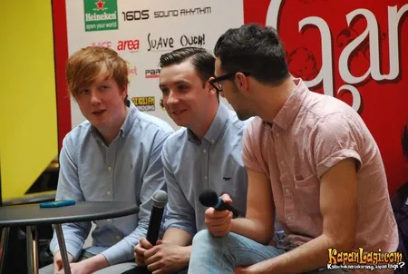 Foto Two Door Cinema Club