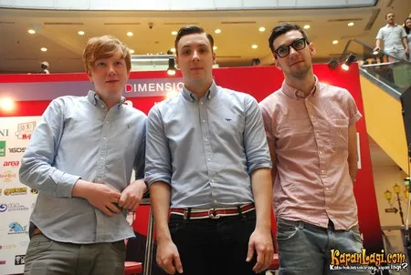 Foto Two Door Cinema Club