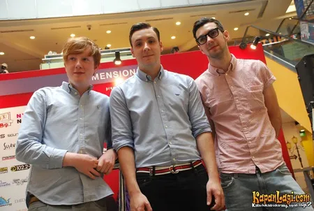 Foto Two Door Cinema Club