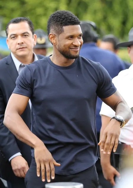 Foto Usher