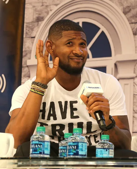 Foto Usher