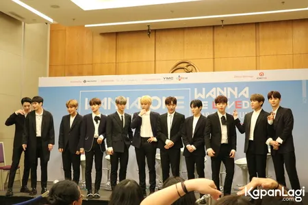 Foto Wanna One