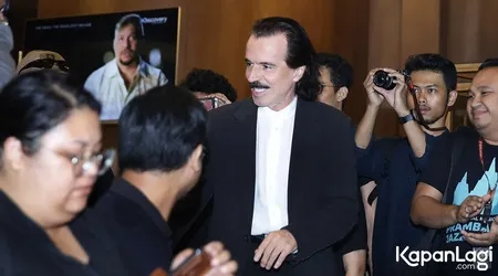 Foto Yanni