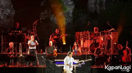 Foto Yanni