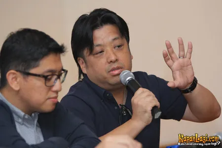 Foto Yoshinori Chiba