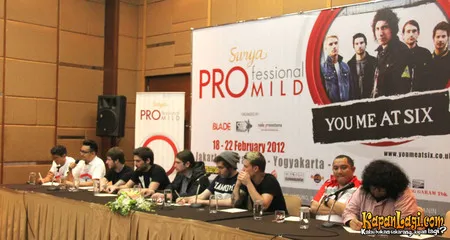 Foto You Me At Six