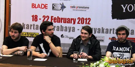 Foto You Me At Six