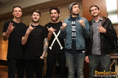 Foto You Me At Six