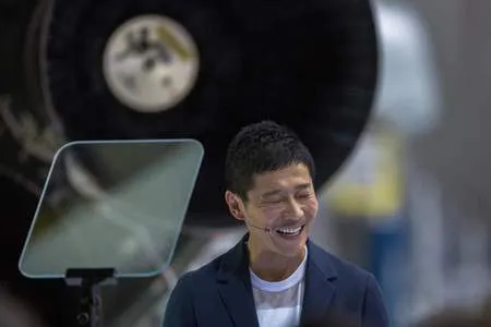 Foto Yusaku Maezawa