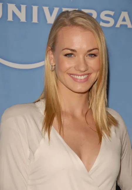 Foto Yvonne Strahovski
