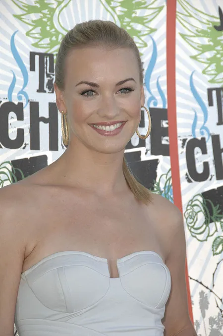 Foto Yvonne Strahovski
