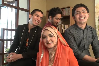 Hebat, Ade Govinda Ciptakan Lagu Untuk Siti Nurhaliza ...