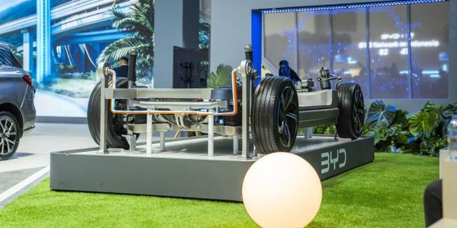 Tak Sekadar Pamer Mobil, BYD juga Pamer Teknologi dan Ekosistem Kendaraan Listrik