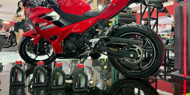 Motul dan Kawasaki Kolaborasi di IIMS 2026, Konsumen Diguyur Oli Gratis
