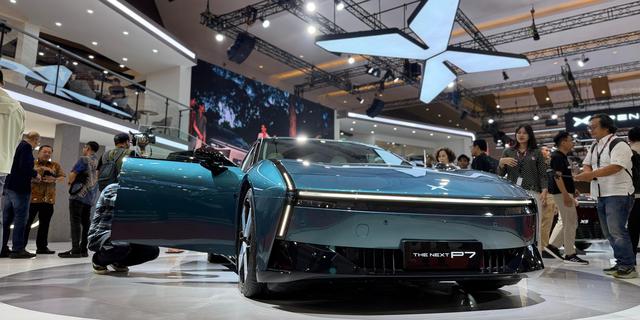 XPENG Ramaikan IIMS 2026 dengan The Next P7 dan Humanoid Cerdas XPENG Iron