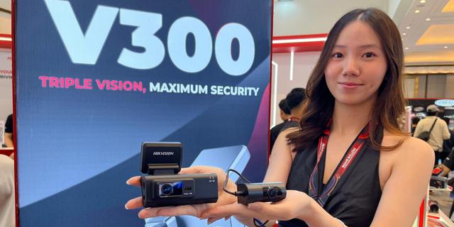 Hikvision Dashcam V300 Melantai di IIMS 2026, Dilengkapi Parking Monitoring 24 Jam