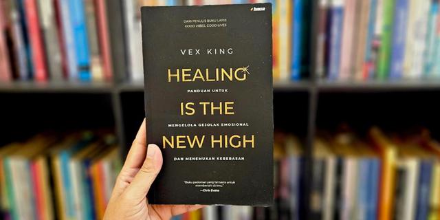 Review Buku Healing is The New High 1