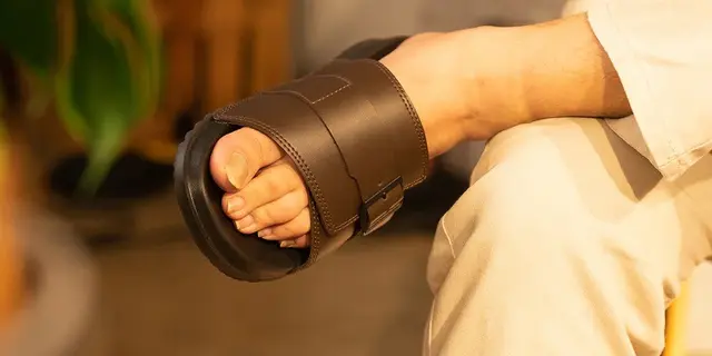 Rekomendasi 6 Sandal Cowok dari Brand Lokal untuk Diincar Saat Harbolnas 10.10 7