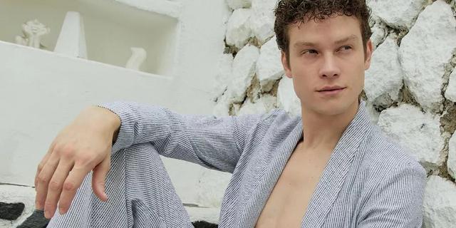 6 Model Blazer Pria yang Stylish dan Serbaguna untuk Berbagai Acara 1