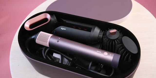 Hadiah Akhir Tahun yang Berkesan, Ini 3 Rekomendasi Alat Styling Rambut Dyson untuk Momen Spesial 4