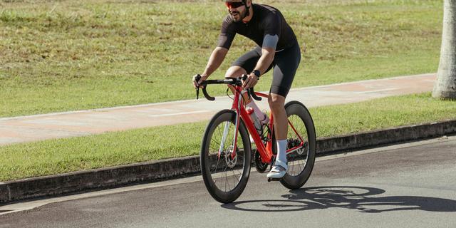 4 Helm Sepeda Pilihan untuk Aktivitas Harian Lebih Aman dan Nyaman 5