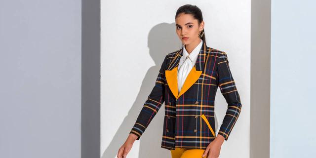 Inspirasi OOTD Bukber yang Pancarkan Old Money Look, Korean Tweed Blazer Wajib Jadi Rekomendasi 5