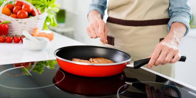 6 Pilihan Wajan Anti Lengket Andalan, Masak Sahur & Berbuka Jadi Makin Praktis 6