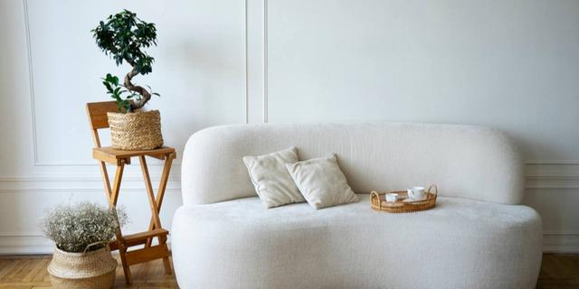 Bikin Ruang Tamu Makin Cozy, Intip Rekomendasi Bantal Sofa untuk Kumpul Ramadan 8