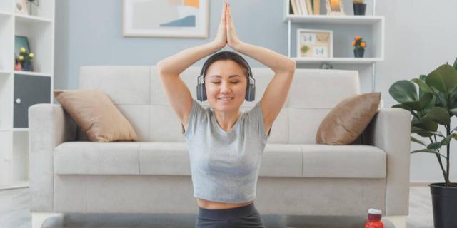 Tetap Fit saat Puasa, Celana Yoga Terbaik Ini Dukung Olahraga Lebih Nyaman di Bulan Ramadan 8