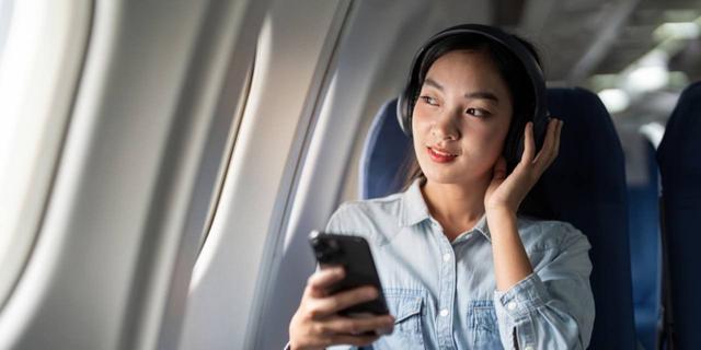 Pilihan Headphone Wireless Terbaik untuk Temani Perjalanan Jauh Setelah Mudik 3