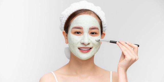Clay Mask Terbaik: Bersihkan Jerawat dan Komedo agar Glowing Maksimal Usai Mudik 9
