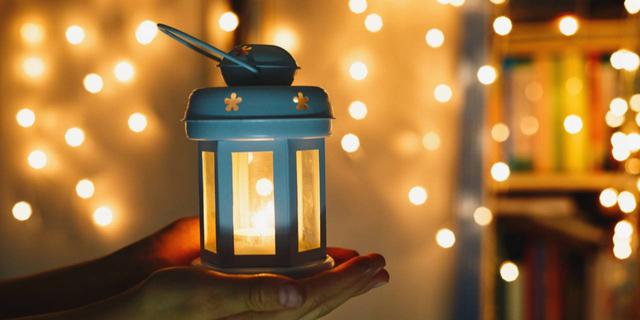 Nggak Cuma Terang, Lampu Tidur Lucu Ini Bisa Jadi Dekorasi Favorit di Kamar Anak 2