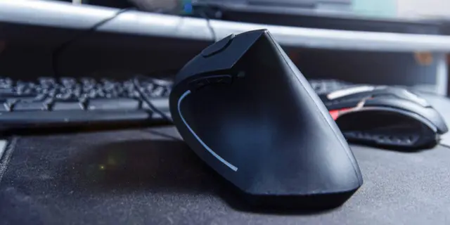 Upgrade Setup Kerja dan Gaming dengan Vertical Mouse Terbaik yang Nyaman Digunakan 5