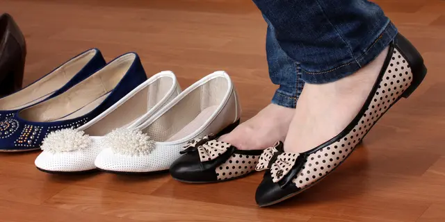 Rekomendasi Flatshoes Wanita untuk Kerja dan Kuliah, Nyaman Dipakai dari Pagi hingga Malam 4