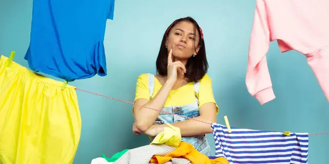 Rekomendasi Stand Hanger Terbaik, Cara Mudah Menata Pakaian di Ruang Terbatas 7