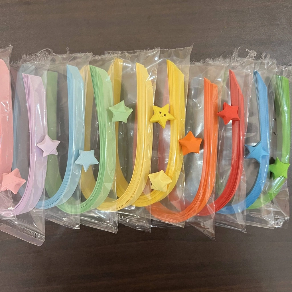 Kertas Bintang Origami Star Paper Lipat Motif Warna Warni Pastel Macaron quilling quiling Papercraft Craft Crafting DIY Handcraft Kerajinan Prakarya Art Color Seni Kesenian Kertakes Perlengkapan Peralatan Stationery Tools Home Stuff Dekor Hiasan Tri