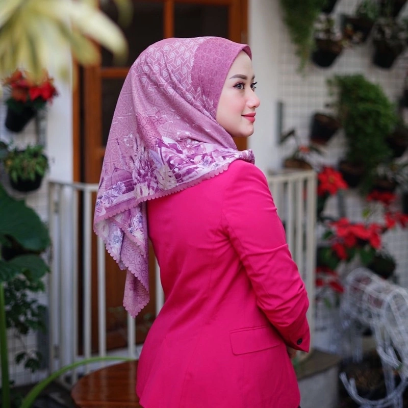 AM Madinah - Arabia scarves ultrafine gift hardbox | printed scarf