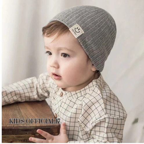 Topi Kupluk Bayi / Anak Laki-Laki / Perempuan Motif Smile Bahan Rajut Untuk Musim Dingin