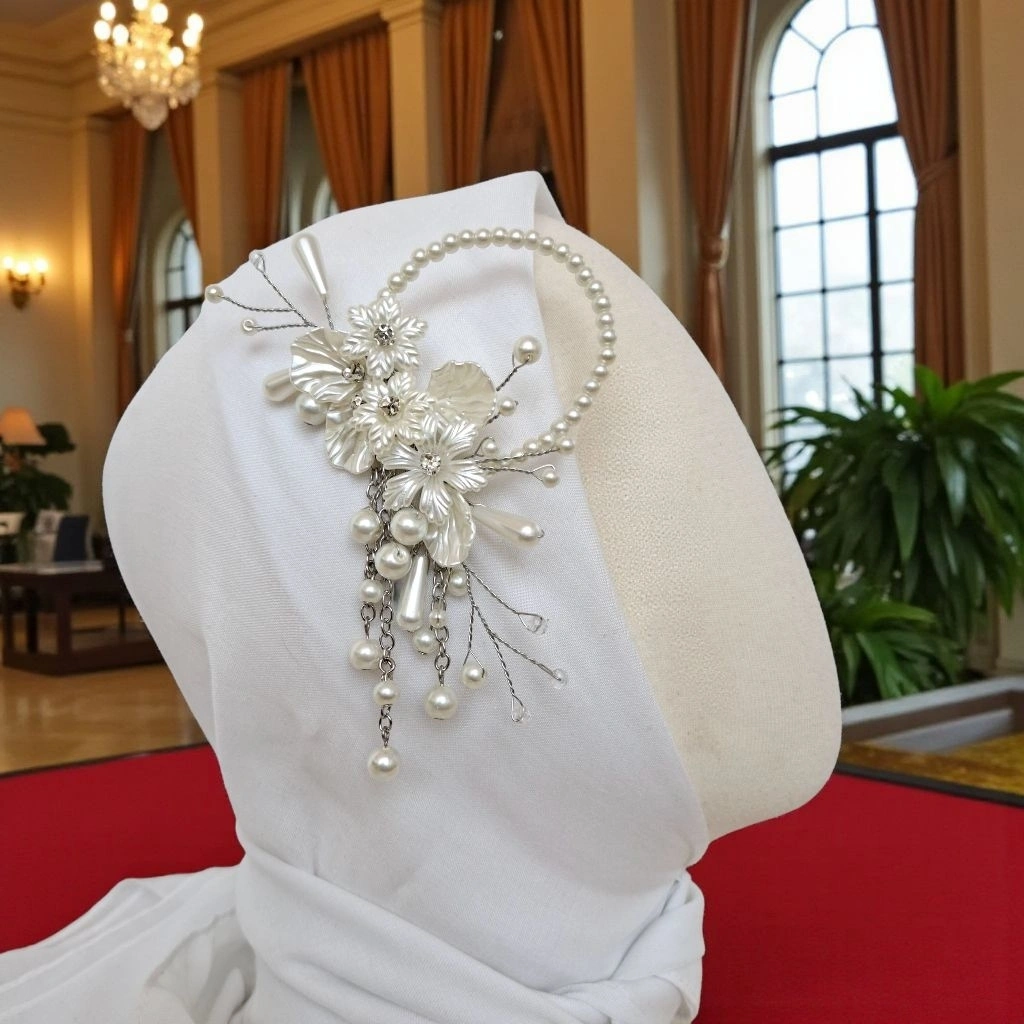 Bros Hijab Elegan – Desain Unik, Juntai Rantai Mewah | Aksesoris Muslimah KekinianBros hijab glamor/Bros hijab aksesoris fashion muslimah