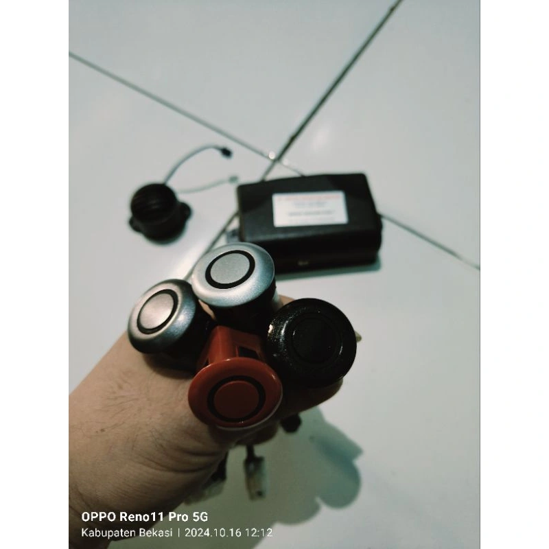 Sensor mundur sensor parking Daihatsu Sirion Set plus modul ORIGINAL.