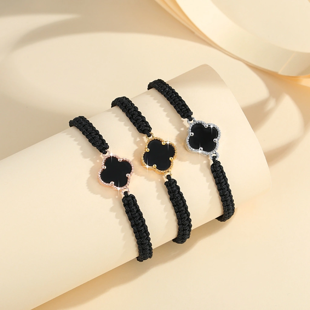 Lanme Jewelry Gelang Kepang Empat Daun Semanggi Stainless Steel Anti Luntur Aksesoris Perhiasan Fashion Wanita Dewasa Gelang Serut Wanita LM688