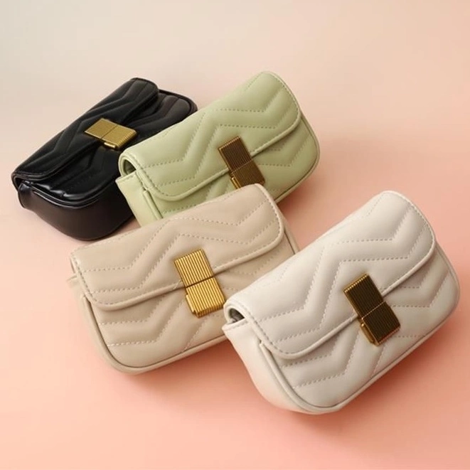 Tas Selempang Kulit Wanita Dompet Hp Cewek Rantai Messenger Luxury Mini Bag FT44 17 x 12 x 5.5 cm