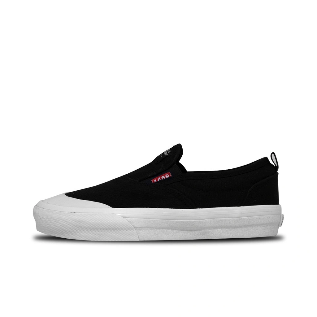 1489 - Sepatu REVENANT Black White Sneakers Skate Slip On - FE12