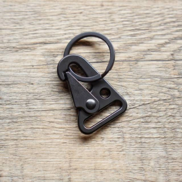 Pengait Strap Tas Hook Carabiner Gorilla Hitam plus Ring