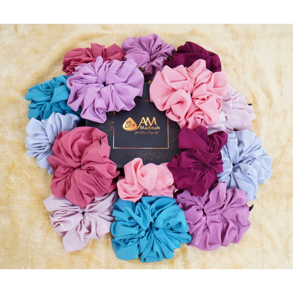 AM Madinah - Scrunchie